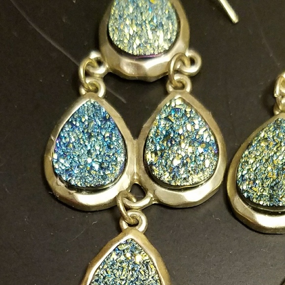 Faux green / blue druzy and gold drop earrings - Picture 2 of 4